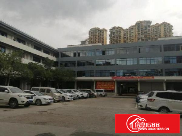 招工方便，车位充足，户型方正好用，形象好