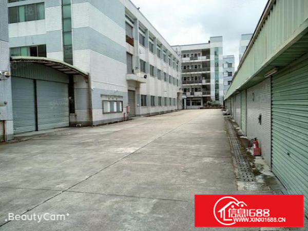 标准厂房分租二楼半层750平方，已隔好，有电梯办公室装修