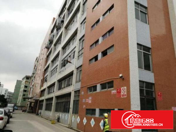 出租宝安沙井2800平红本厂房，精装修可按需分割，合同5年