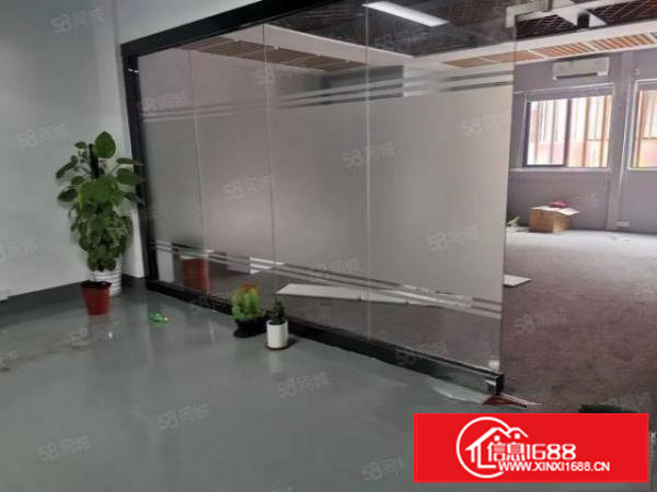 一楼带装修500平方，配套两间宿舍，总租金9500元