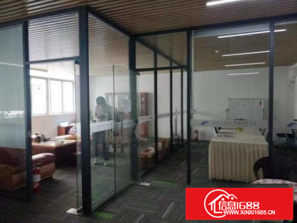 爱联地铁站旁边500平