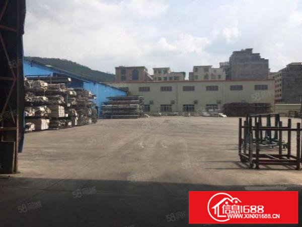 平湖地铁口附近新出原房东3000平带牛角航车钢构厂房出租