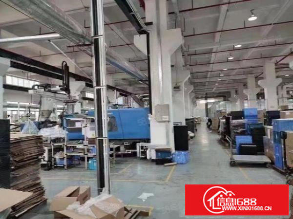 标准厂房一楼层高7.5米有牛角，现成行车两台，主线已到位