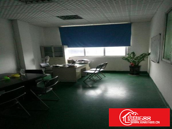 坪山区坑梓秀新三工业区二楼厂房400平方带装修水电