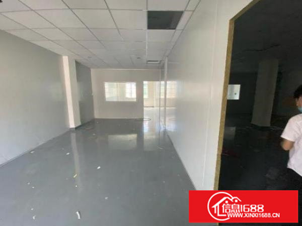 出租|平湖大街330平厂房现有带办公室，豪装修，