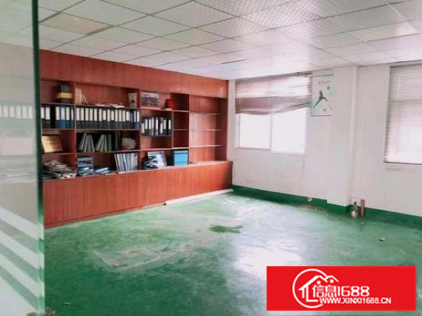 凤岗镇租客转租带装修小面积厂房楼上300平方，全包5000元