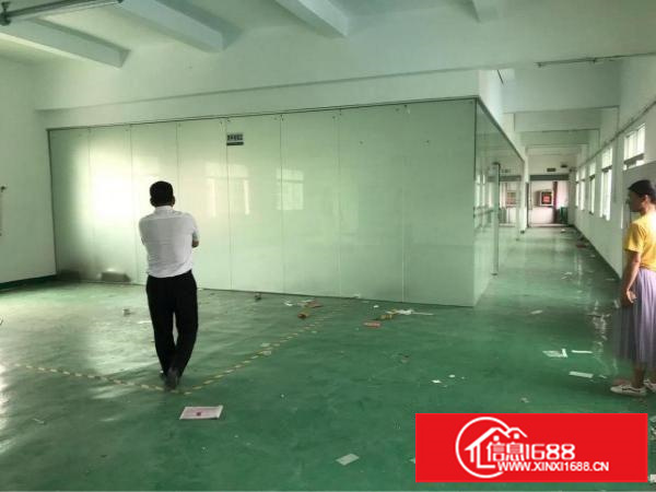 华南城南门工业厂房三楼整层680平米