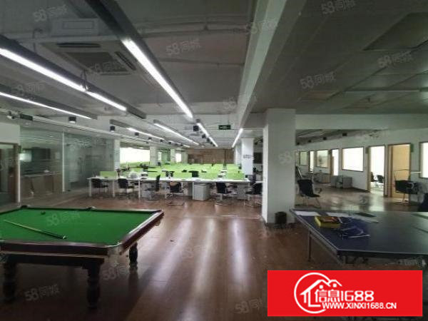 坂田地铁口电商园区整层1798平招租