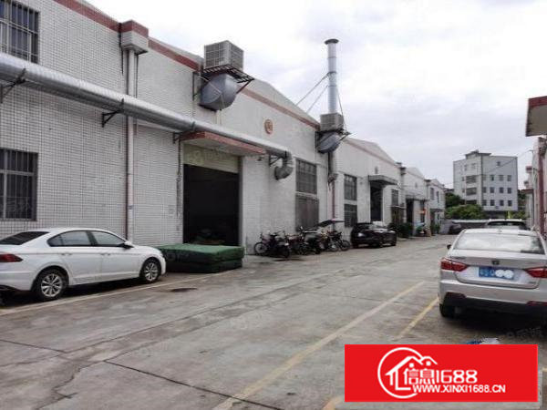 东莞谢岗新出2000平钢构，滴水8米有牛角，可做喷漆污染行业