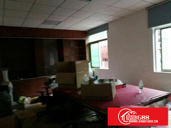 塘厦凤凰岗新出标准一楼带办公室装修1500平米出租