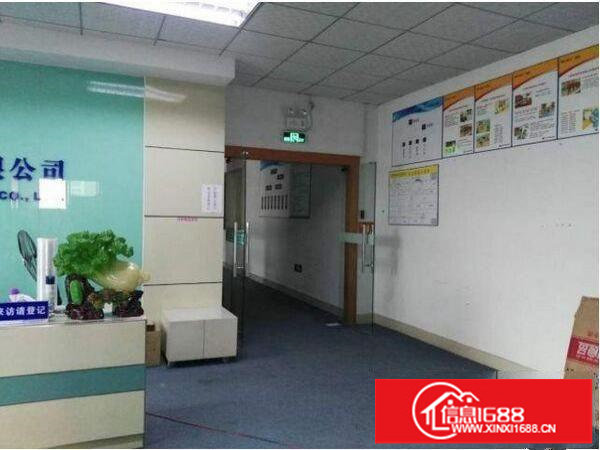 龙岗区坂田新出大型工业带装修1580m2