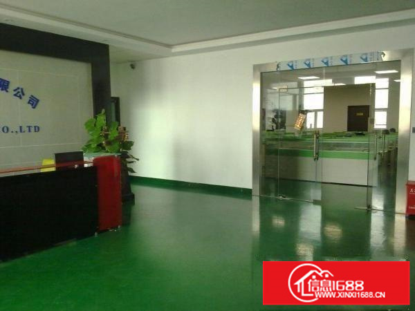 坂田地铁口新出4楼700平方带装修适合贸易办公