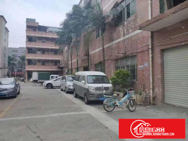 凤岗五金冲压注塑厂房出租一楼500平米空地大水电齐5米高