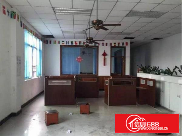 石岩标准厂房一楼600二楼1000带装修招租