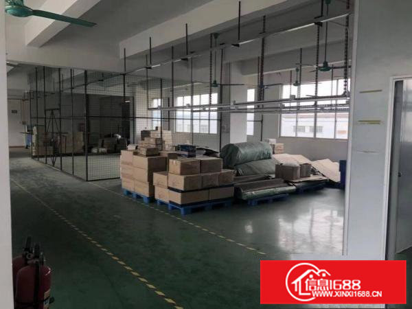 凤岗五联新空出楼上800平方带装修厂房出租价钱好谈