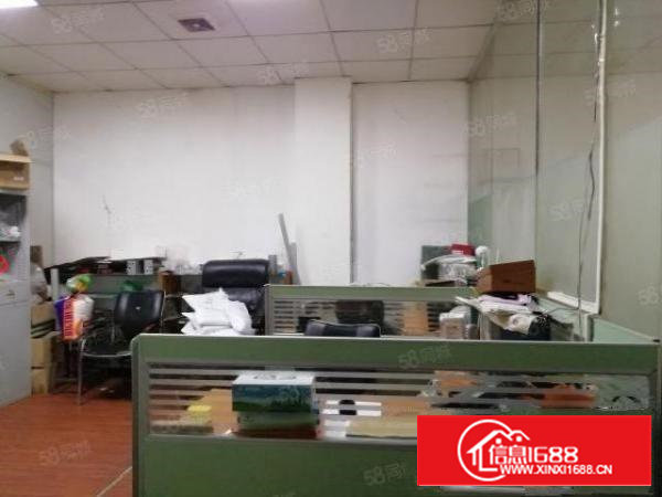 西乡九围，大型工业园区一楼带装修680平厂房出租，租金33元