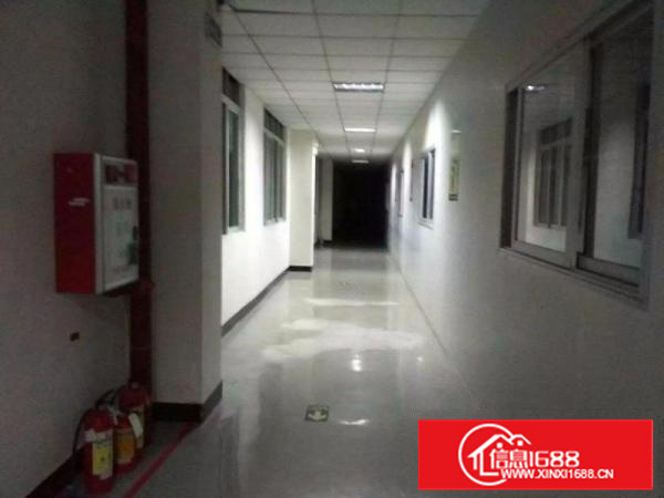 长安宵边海关附近107旁楼上1000m2厂房出租.