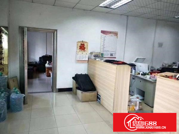 清溪铁松工业园有一楼标准厂房900平方带办公室装修