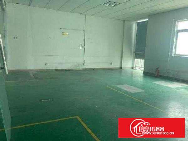 石岩砖厂急出租370平厂房，无转让费，无公摊