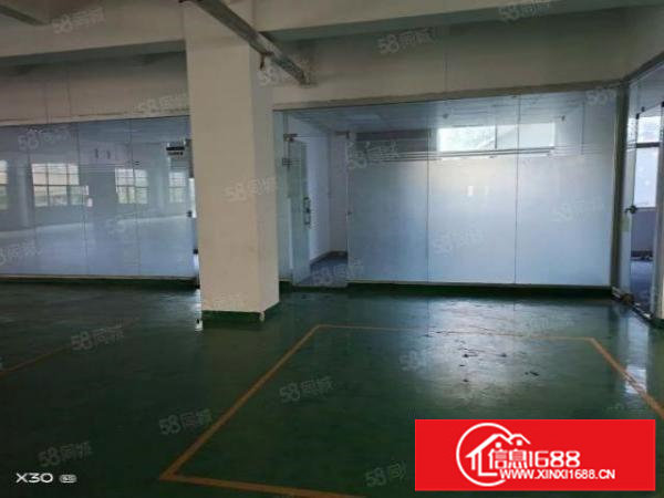 平湖富民工业区1楼1800平地坪漆厂房出租独立办公室