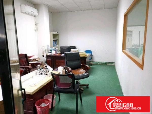 原房东2楼1300平！