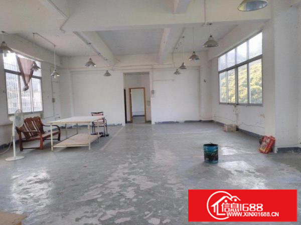 横岗六约深坑村工业厂房二楼380、750平米