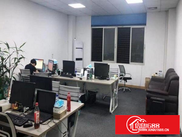 横岗旱塘村二楼1000平方精装修厂房出租，主干道旁