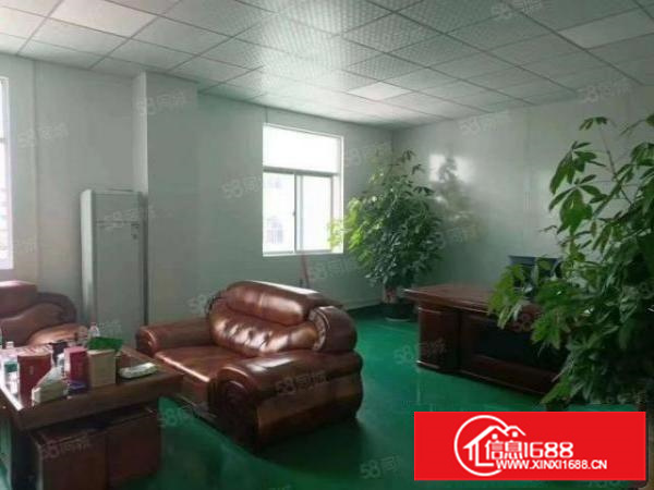 平湖白泥坑海吉星边上600平方一楼带冻库带带装修厂房出租