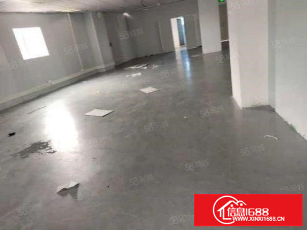 凤岗新出全新厂房现成无尘车间，水电齐全，周边配套齐全，好招工