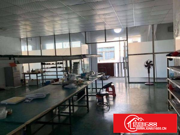 长安街口新出楼上350平方厂房，现成办公室精装修，车间地坪漆