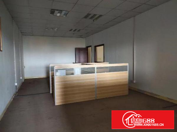 沙井沙三松福大道边上，楼上1600平带装修，前台办公室，