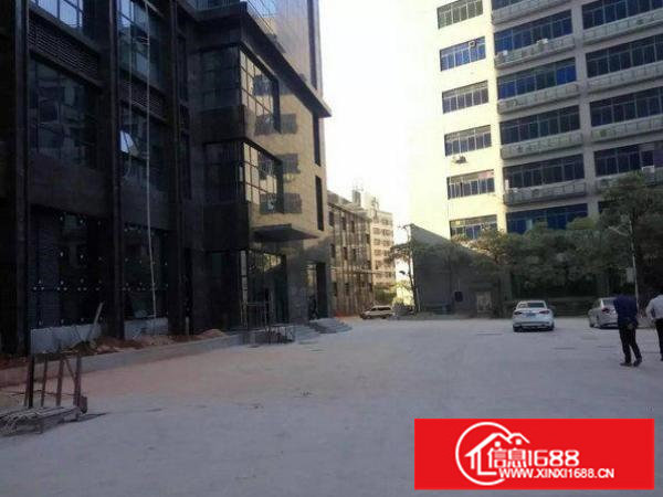 龙岗区坪地一楼标准厂房出租1000平米带行车，