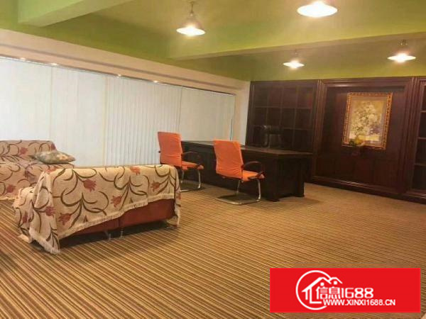 龙岗南联地铁站300米楼上960平精装修厂房出租