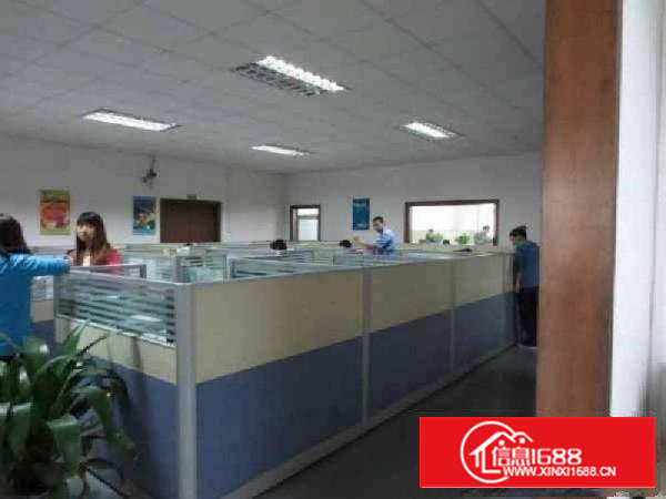 石岩北环上屋精装厂房380平米出租（免转让）