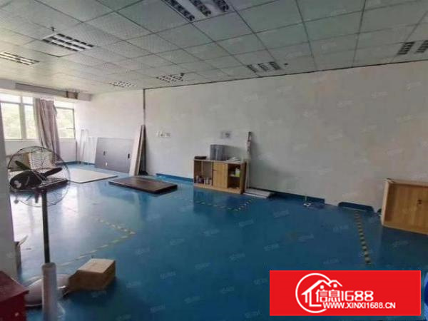 长安沙头楼上850平带装修地坪漆红本厂房出租