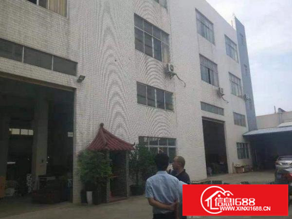 平湖标准一楼1500方可分租，可进大车，配套齐全