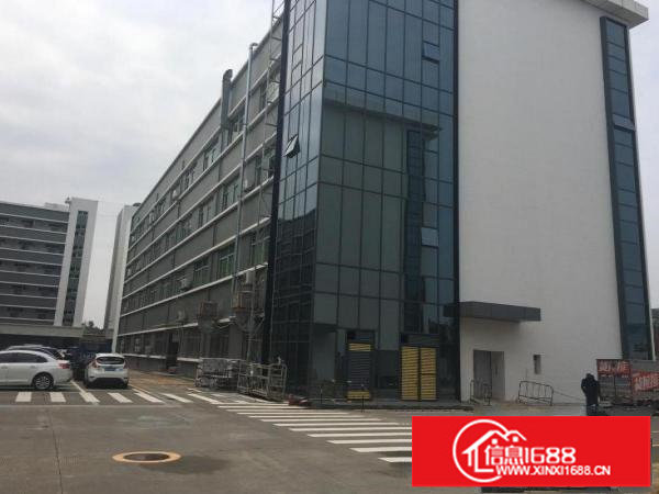 龙岗南联主干道旁楼上带装修1680平厂房190平起分