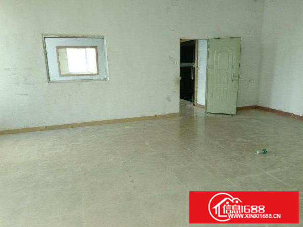 平湖老区富民工业区一楼1000平出租