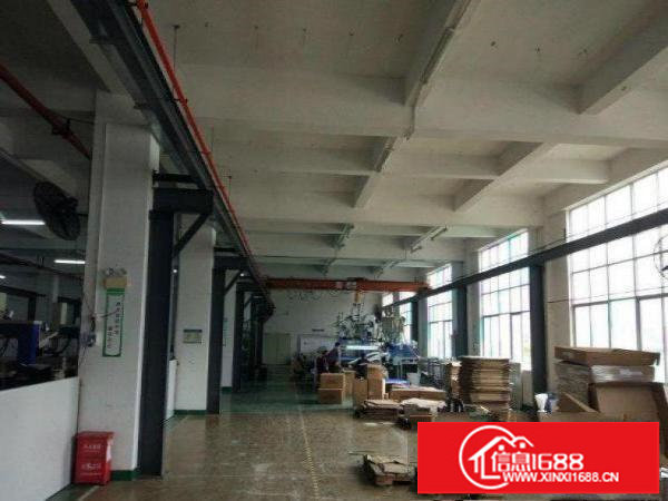 平湖原业主三楼带装修2500平方