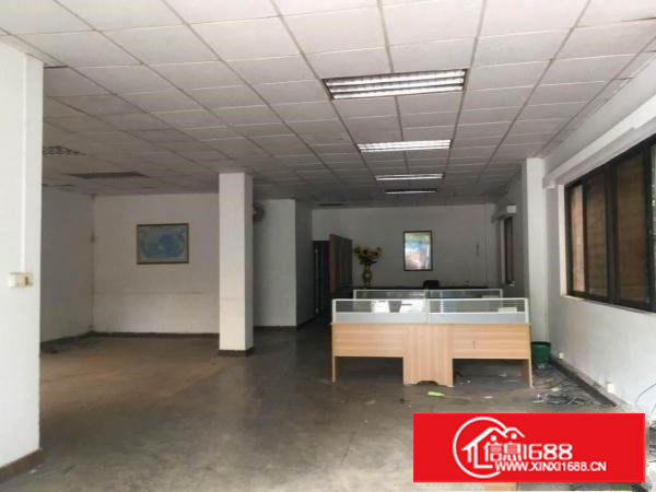 塘厦诸佛岭，一楼独院厂房1400平米，牛角和办公室装修