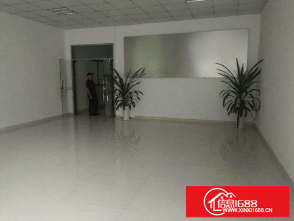 独栋厂房一楼1680平方