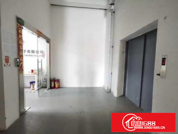 龙华元芬地铁站旁1100平方，可分租