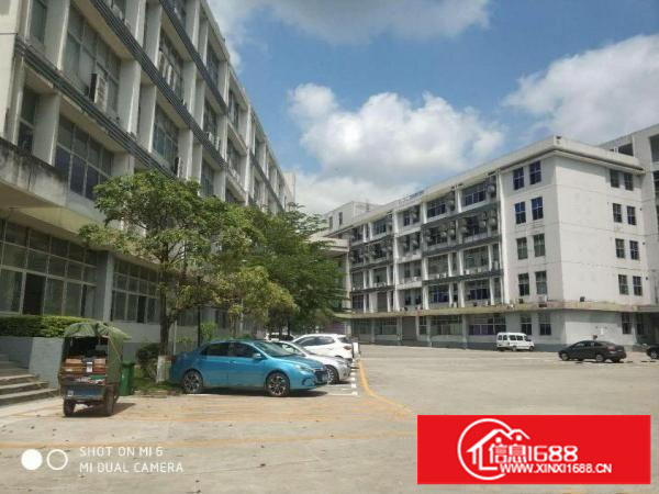 横岗大康标准厂房三楼带电梯1200平招租