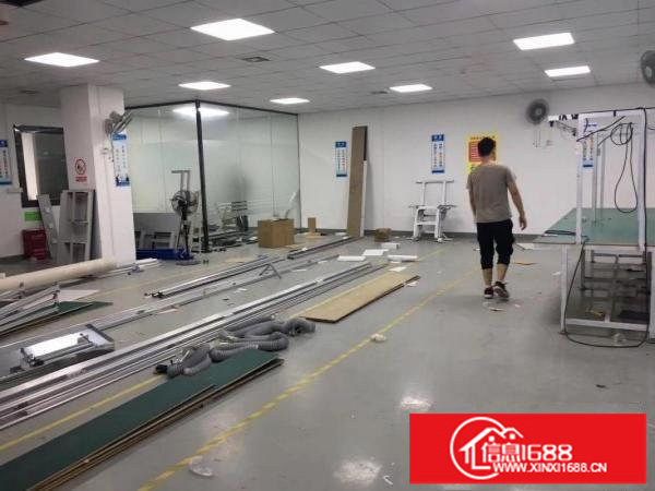 坂田花园式园区450平，3吨货梯，有办公室车间！