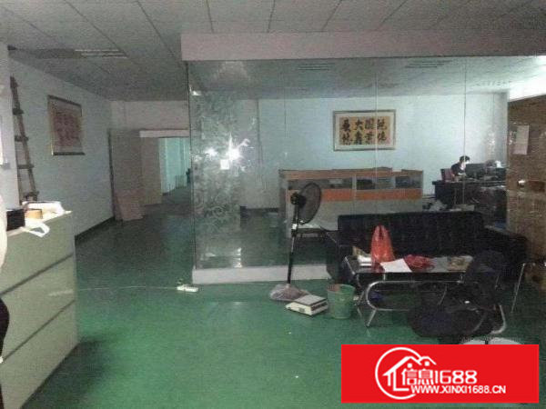 布吉沙湾路旁一楼300平方标准厂房招租