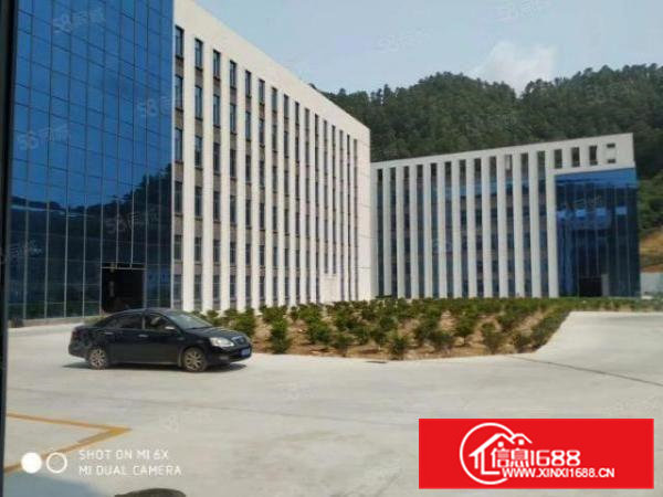 常平独院标准厂房14层2万平宿舍配套5000平（可分租）