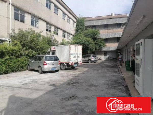 凤岗靠近平湖原房东小独院厂房出租2600平带装修可以分租