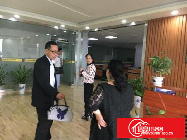 龙岗五联独院厂房6000 1600宿舍可分租