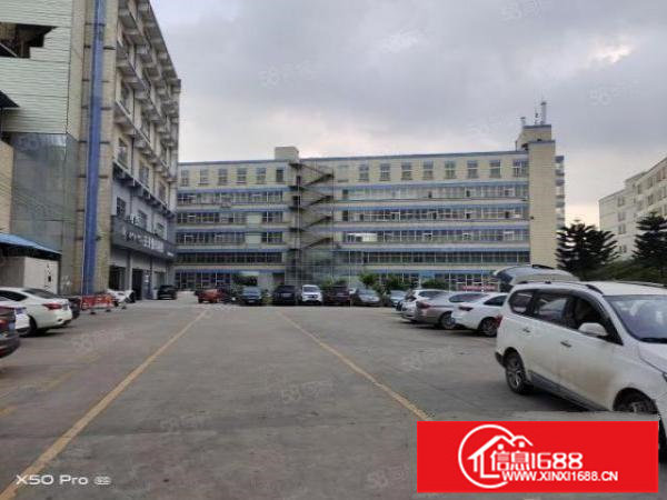 出租龙华大浪新百丽附近新出楼上2000平精无公摊厂房出租.