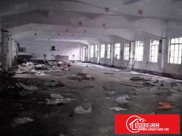 凤岗镇汽车站附近独门独户带现成装修两层半厂房2300平米出租